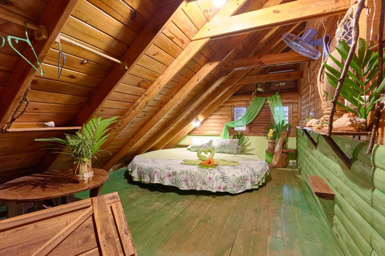 Chalet Tropical Hotel & Restaurant-Pizzeria Las Galeras Dış mekan fotoğraf
