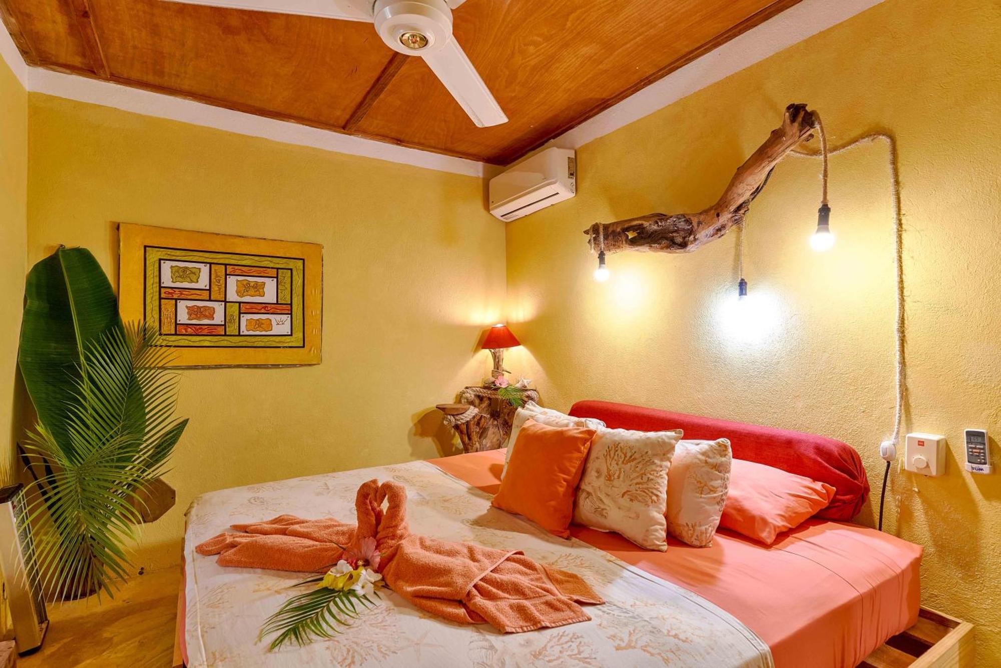 Chalet Tropical Hotel & Restaurant-Pizzeria Las Galeras Dış mekan fotoğraf